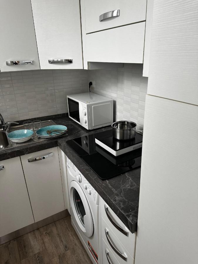 Studio Near The Sea Apartment Rapallo Bagian luar foto